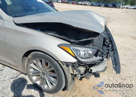 2015 Hyundai Genesis 3.8 z USA, uszkodzony, nr VIN KMHGN4JE7FU055267